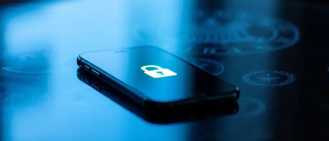 Цифровой фронт: Apple сражается за шифрование в Британии и получает претензии от ФАС в России